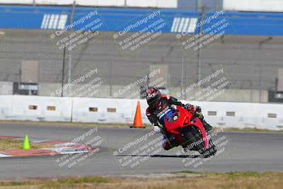 media/Nov-26-2022-Fastrack Riders (Sat) [[b001e85eef]]/Level 3/Session 3 Outside Turn 9/